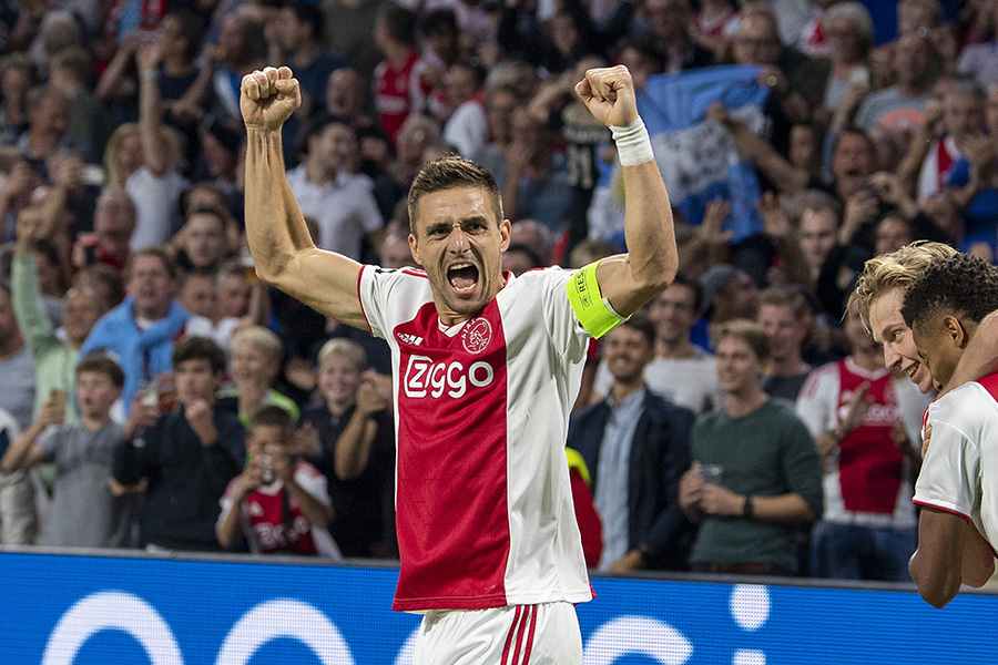 球员压力承 球员压力承