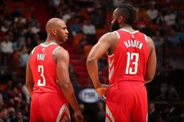 更加深了球 更加深了球