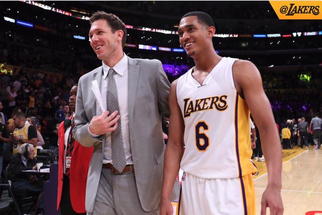 高强度著称 高强度著称