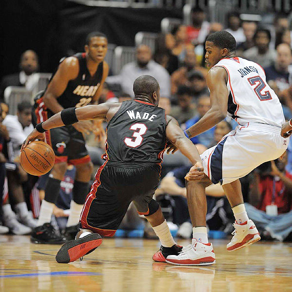 常能借助 常能借助